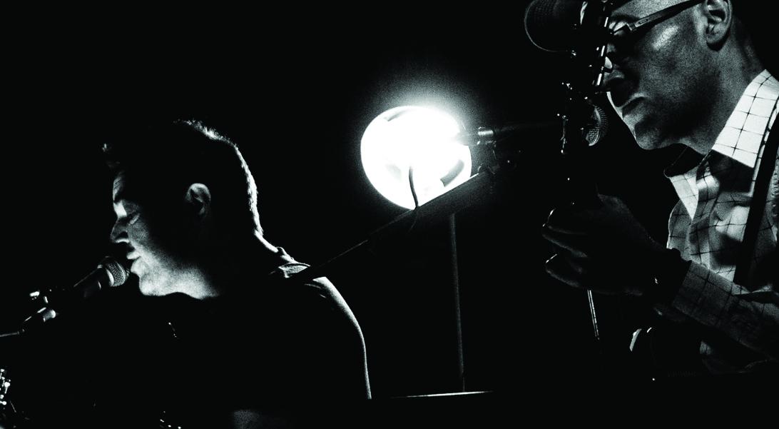 <strong>Gil Sans</strong>