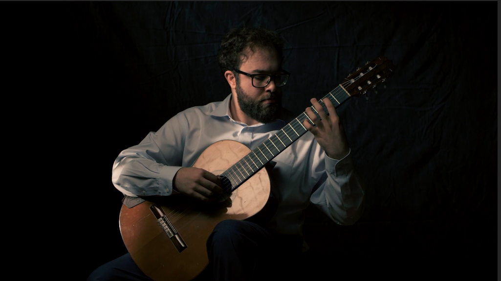 <strong>Sean Faccio</strong><br />Classical Guitar
